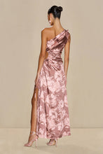 Load image into Gallery viewer, NOUR MAXI DRESS DESERT ROSE
