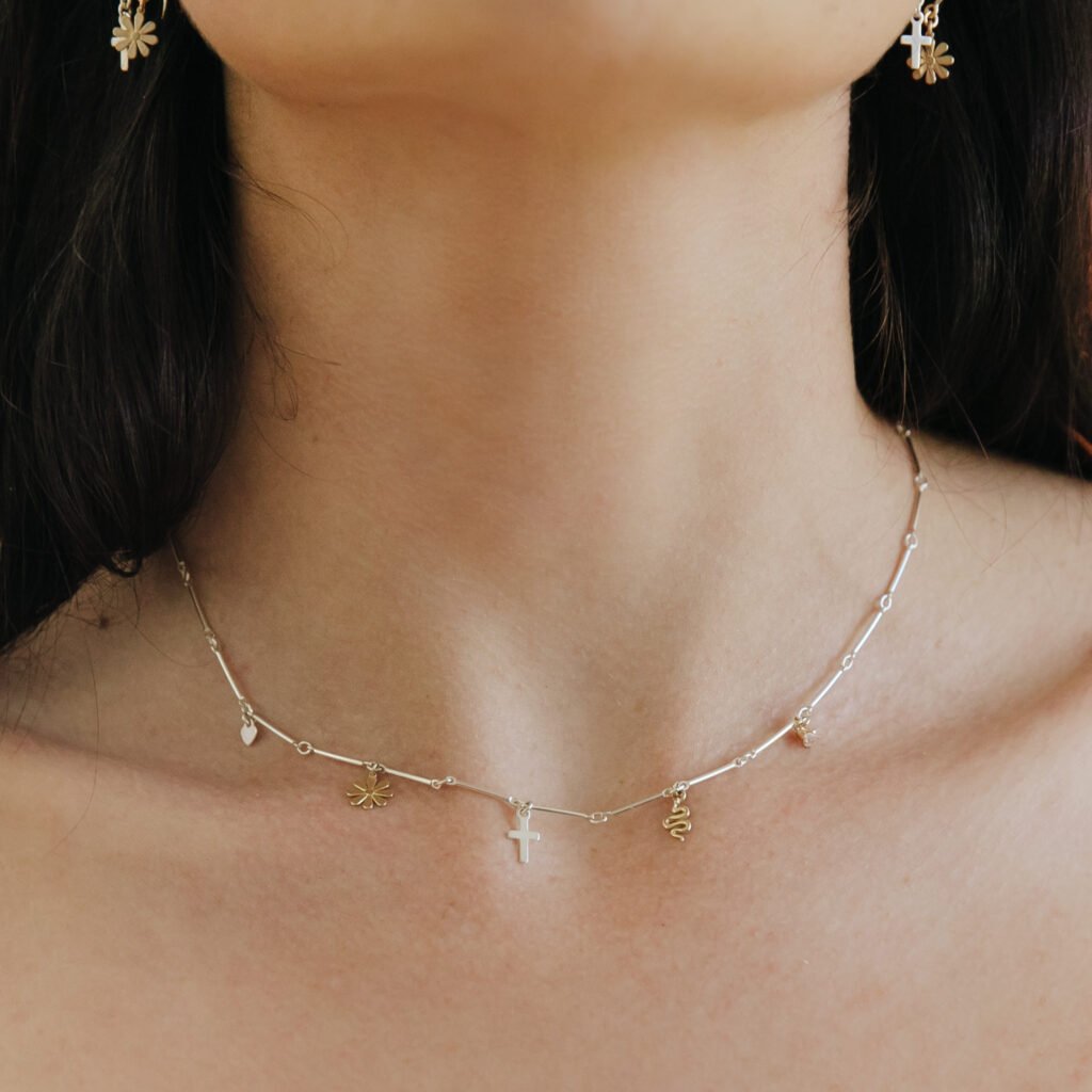 ENCANTO NECKLACE