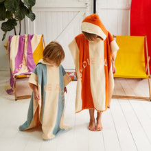 Load image into Gallery viewer, DIDCOT HOODED NUDIE TOWEL - PERSIMMON
